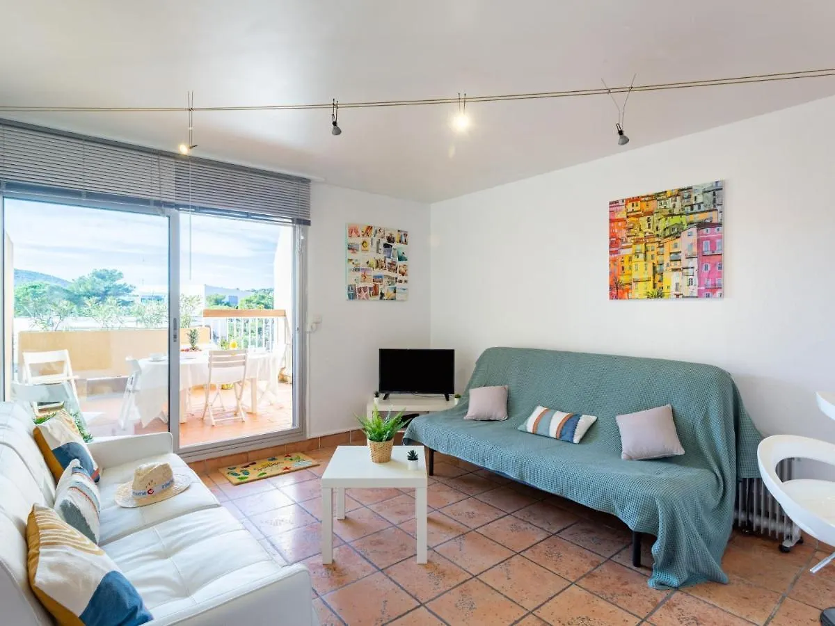 Apartment Le Port De Bormes By Interhome Francie