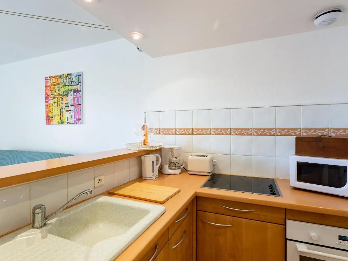 Apartment Le Port De Bormes By Interhome  Bormes-les-Mimosas